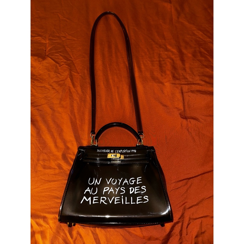 Un voyage au pays des merveilles bag